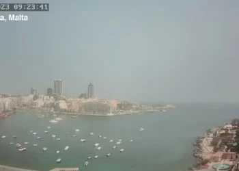 Φωτιές: Σικελία και Μάλτα έχουν καλυφθεί από τον καπνό των πυρκαγιών στην Ελλάδα – Δείτε χάρτη