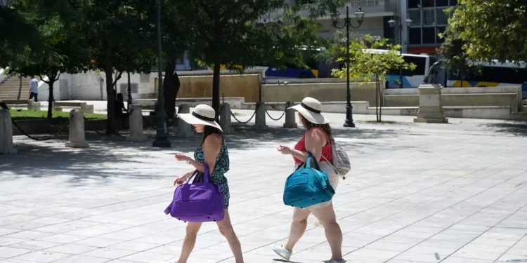 Καιρός σήμερα: Αίθριος με βόρειους ανέμους