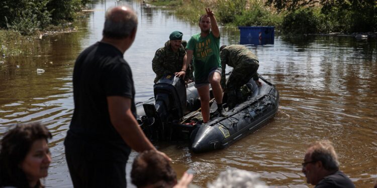 Μητσοτάκης: Προτεραιότητα η διάσωση των πολιτών – Έστειλα επιστολή στη φον ντερ Λάιεν για οικονομική βοήθεια