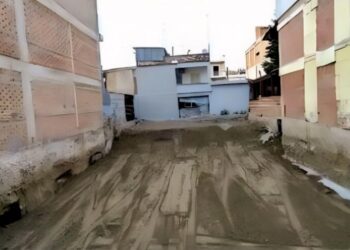 Εκκενώθηκαν 2 πολυκατοικίες στη Λάρισα – Στον αέρα τα θεμέλια μετά τις πλημμύρες