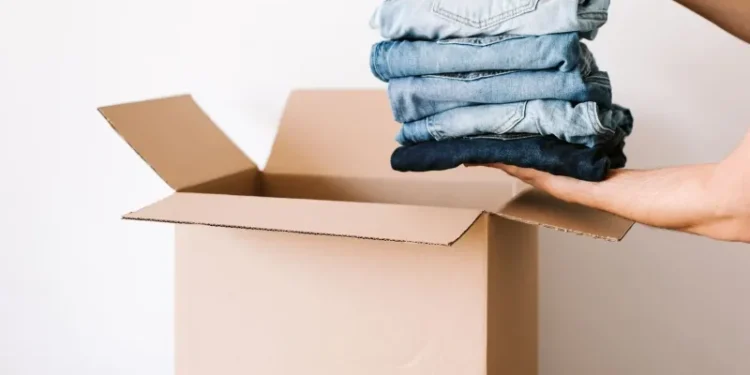 Πώς θα αποθηκεύσεις τα καλοκαιρινά σου ρούχα