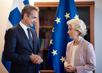 Κυριάκος Μητσοτάκης – Ούρσουλα Φον ντερ Λάιεν: Έως και 2,2 δισ. ευρώ η βοήθεια