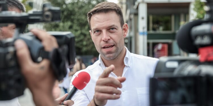 Στέφανος Κασσελάκης: Θα χρειαστεί να βάλει τα χακί;
