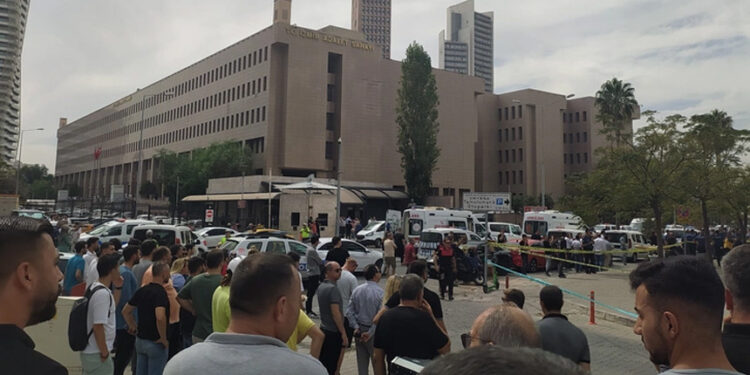 Τουρκία: Πυροβολισμοί έξω από τα δικαστήρια της Σμύρνης – Ένας νεκρός και τρεις τραυματίες