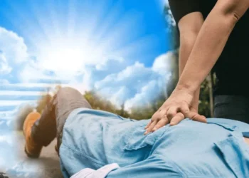 Υπάρχει ζωή μετά τον θάνατο; Άνθρωποι που έζησαν μετά από ανακοπή μοιράζονται τις εμπειρίες τους