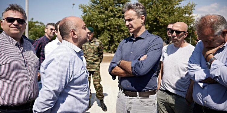 Σε κόκκινο συναγερμό η κυβέρνηση για τους νεκρούς και τους αγνοούμενους