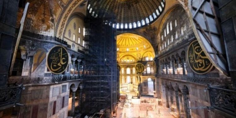 Τουρκία: Κλείνει την Αγιά Σοφιά για έργα συντήρησης – Θα διαρκέσουν έως «2 γενιές»