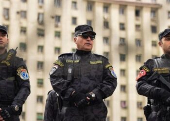 Αδιανόητο έγκλημα – Σκότωσε τα παιδιά του γείτονα επειδή έπαιζαν μπροστά στο σπίτι του