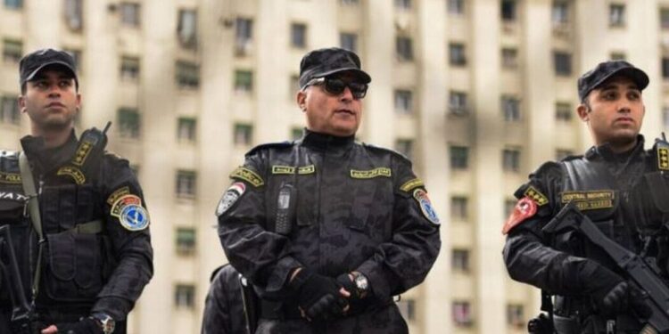 Αδιανόητο έγκλημα – Σκότωσε τα παιδιά του γείτονα επειδή έπαιζαν μπροστά στο σπίτι του