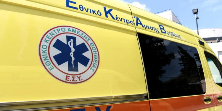 Αυτοκίνητο παρέσυρε μαθητή έξω από σχολείο στην Κόρινθο