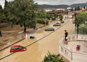Τραγωδία στη Θεσσαλία: Εντοπίστηκε σορός ατόμου σε αυτοκίνητο – Στους 16 οι νεκροί