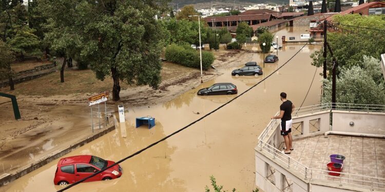 Τραγωδία στη Θεσσαλία: Εντοπίστηκε σορός ατόμου σε αυτοκίνητο – Στους 16 οι νεκροί