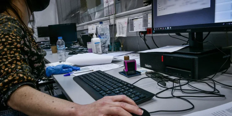 Οι αλλαγές που φέρνει το εργασιακό νομοσχέδιο: Αύξηση απασχόλησης, προστασία των εργαζομένων -Τα 20+1 σημεία