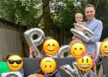 Μπαμπάς 96 παιδιών στα 32 του και ενοχλητικός: Δότης σπέρματος διήνυσε 9.000 μίλια για να γνωρίσει τα παιδιά του