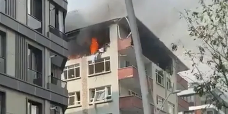 Τουρκία: Έκρηξη σε πολυκατοικία στην Κωνσταντινούπολη με τουλάχιστον έναν νεκρό