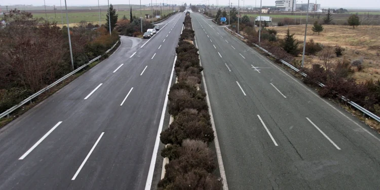 Κλειστή η Εθνική για Αθήνα και Θεσσαλονίκη – Κομμένη στα δύο η χώρα