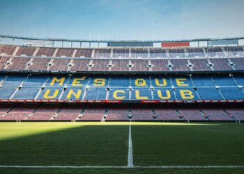 Σκάνδαλο: Η Μπαρτσελόνα κατηγορείται επίσημα για δωροδοκία σε αρχιδιαιτητή