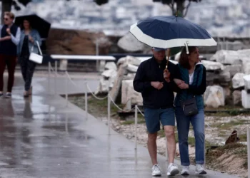 Νέο έκτακτο δελτίο επιδείνωσης της ΕΜΥ: Τριήμερη κακοκαιρία από Δευτέρα με ισχυρές βροχές και καταιγίδες