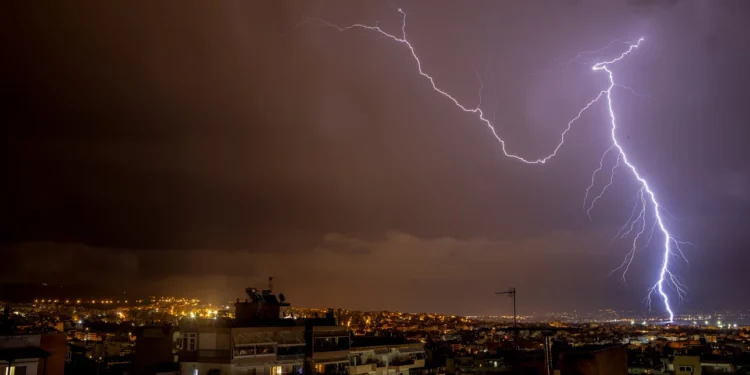 Μαρουσάκης για κακοκαιρία: Στο «παιχνίδι» από σήμερα και η Αττική -Τετάρτη και Πέμπτη οι δύσκολες μέρες