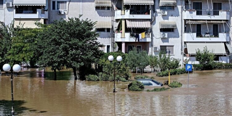 Θεσσαλία: Θύματα της γραφειοκρατίας οι πλημμυροπαθείς – Δέχθηκαν πρόστιμα επειδή δεν πέρασαν ΚΤΕΟ