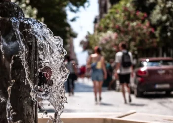 Καιρός: Εως 33 βαθμούς η θερμοκρασία σήμερα -Πόσο θα συνεχιστεί το καλοκαίρι