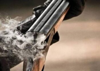 Πυροβολισμοί στον Πειραιά: Αναφορές για έναν βαριά τραυματισμένο