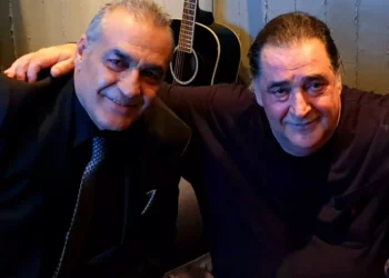 Βασίλης Καρράς: Ο αδελφός του μιλά για την περιπέτεια υγείας του – «Παλεύει και ελπίζει, ο Θεός είναι μεγάλος»