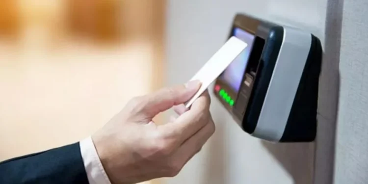 Εργασιακό νομοσχέδιο: Τι κερδίζουν οι εργαζόμενοι – Τι αλλάζει στις ποινές των συνδικαλιστών