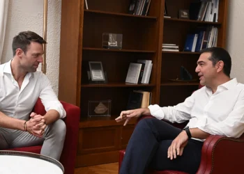 Τσίπρας σε Κασσελάκη: Σου εύχομαι σιδεροκέφαλος, θα σου χρειαστεί – Ολόκληρος ο διάλογος