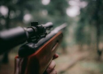 Κρήτη: Πήγαν για κυνήγι και πυροβόλησε κατά λάθος τον ξάδελφό του – Στο νοσοκομείο 53χρονος