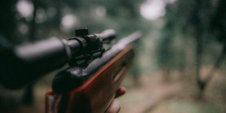 Κρήτη: Πήγαν για κυνήγι και πυροβόλησε κατά λάθος τον ξάδελφό του – Στο νοσοκομείο 53χρονος