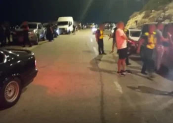 Η σύλληψη του μηχανόβιου TikToker που έκανε κόντρες και σούζες στην παραλιακή