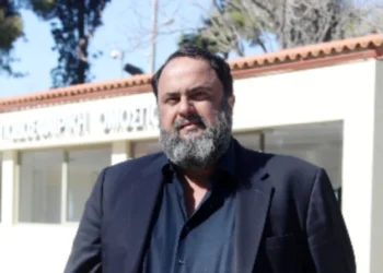 Μαρινάκης σε Μπαλτάκο: «Το μόνο που σας απασχολεί είναι η αυτοσυντήρησή σας στην επιφάνεια του υπονόμου»