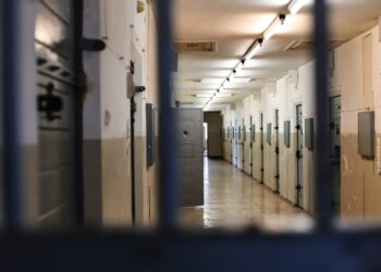 Στη φυλακή μητέρα που έδωσε το χάπι της άμβλωσης στην έφηβη κόρη της
