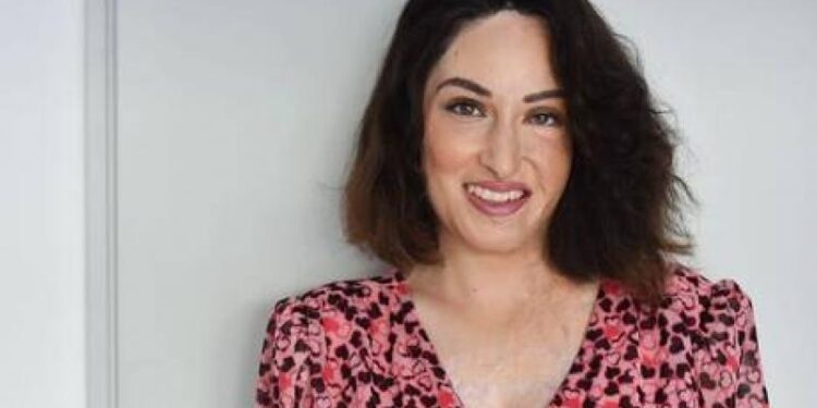 Ιωάννα Παλιοσπύρου: Τα μηνύματα που της έστελνε παντρεμένος – Το είπε στη γυναίκα του, «Αν μου ξαναρίξουν βιτριόλι μην ψάχνετε»