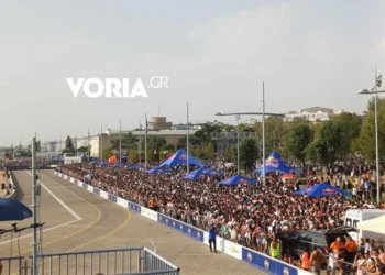 Θεσσαλονίκη: Εκτίμηση για πάνω από 120.000 θεατές στο εντυπωσιακό σόου της Red Bull