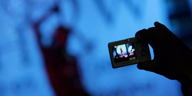 Ηράκλειο: Η διάρρηξη εκκλησίας έριξε φως και σε υπόθεση revenge porn – Τι βρέθηκε στο κινητό του δράστη