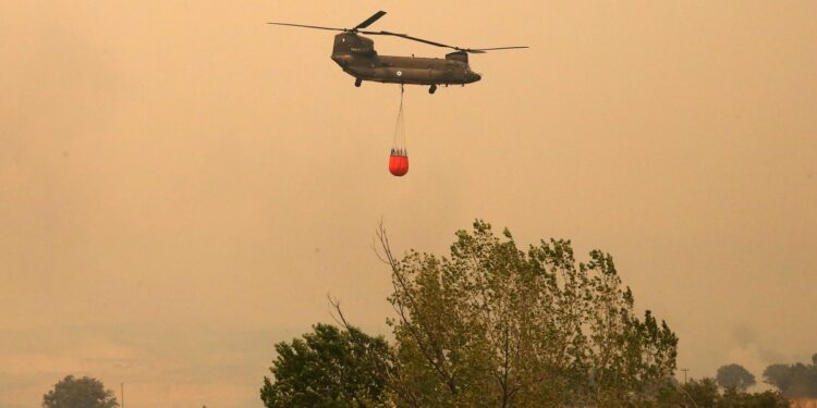 Έβρος: 15η μέρα μάχης με τις φλόγες – Ολονύχτια επιχείρηση στο “Διαβολόρεμα”