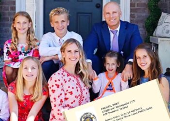 Youtuber κακοποιούσε και άφηνε νηστικά τα έξι παιδιά της