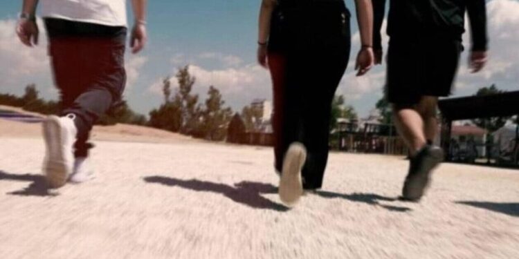 Σοκαριστικό περιστατικό στο Ηράκλειο: Ανήλικος έπιασε 11χρονο αγόρι από τον λαιμό και τον έκλεψε