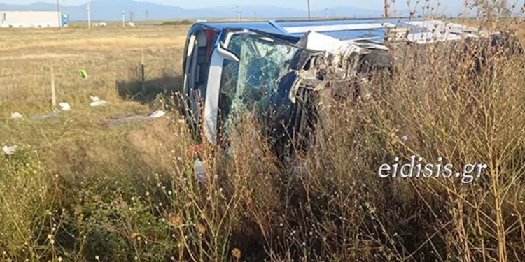 Τραγωδία  με λεωφορείο και δύο αυτοκίνητα στην ΠΑΘΕ  πριν τους Ευζώνους: Τρεις νεκροί, δεκάδες τραυματίες