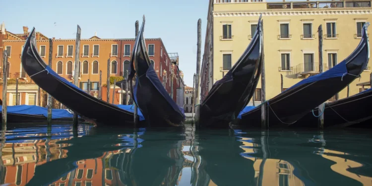 Η Βενετία βάζει φόρο 5 ευρώ στους τουρίστες ημερησίων εκδρομών -Φοβούνται πως μετατρέπεται σε Disneyland