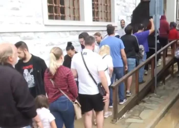 Κακοκαιρία Daniel- Βόλος: Ουρές για μια εξάδα νερό – Δείτε βίντεο