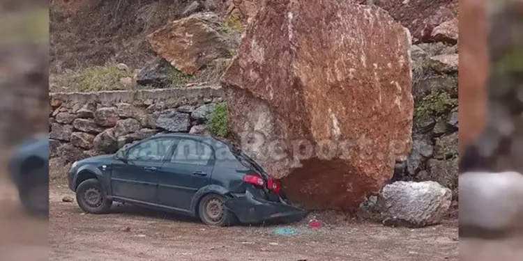 Λαμία: Βράχος καταπλάκωσε αυτοκίνητο έξω από μοναστήρι