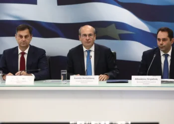 Υπουργείο Οικονομικών: Με 13 μέτρα και 1,1 δισ. η νέα στήριξη του εισοδήματος – Τα 10 μέτρα για την φοροδιαφυγή