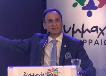 Πέθαναν από ασφυξία δίδυμα – Αποκοιμήθηκαν αγκαλιά σε μπαούλο