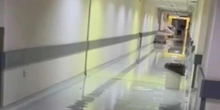 Βόλος: Πλημμύρισε το υπόγειο του νοσοκομείου – Απίστευτο βίντεο