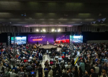 Παράσταση νίκης για Ζέρβα από το κατάμεστο Βελλίδειο – Γαλάζια πανστρατιά στήριξης (Βίντεο)