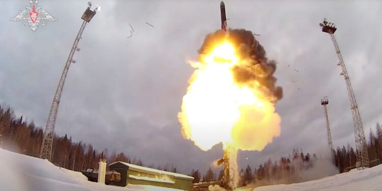 Ρωσία: Η Μόσχα σκέφτεται την έξοδό της από τη διεθνή συνθήκη απαγόρευσης των πυρηνικών δοκιμών