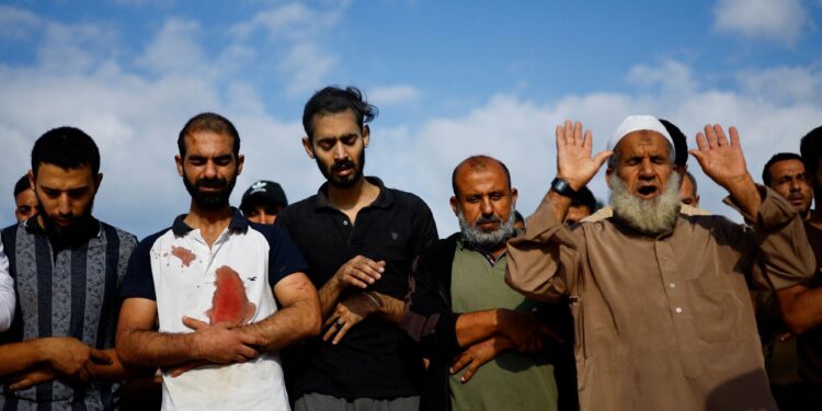 Γάζα: Οι γονείς θάβουν τα παιδιά τους – Θρήνος και οργή στις κηδείες